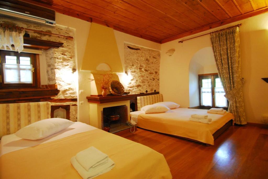 Archontiko Iatridis Hotel Mouresi Exterior photo