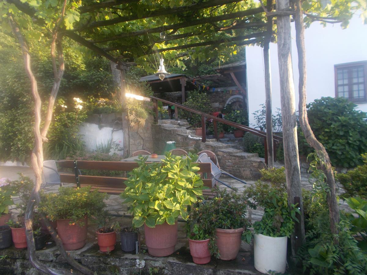 Archontiko Iatridis Hotel Mouresi Exterior photo